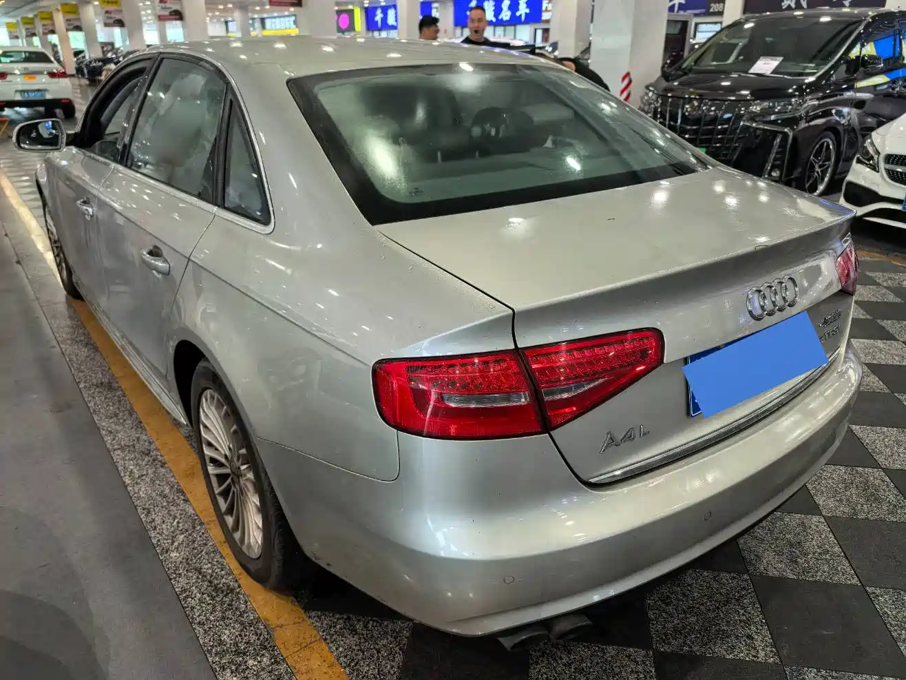 Audi A4L 2016 35 TFSI Collector's Edition Automatic Standard фото 5