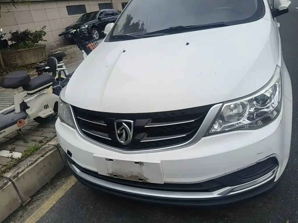 Фото 3 - Baojun 730