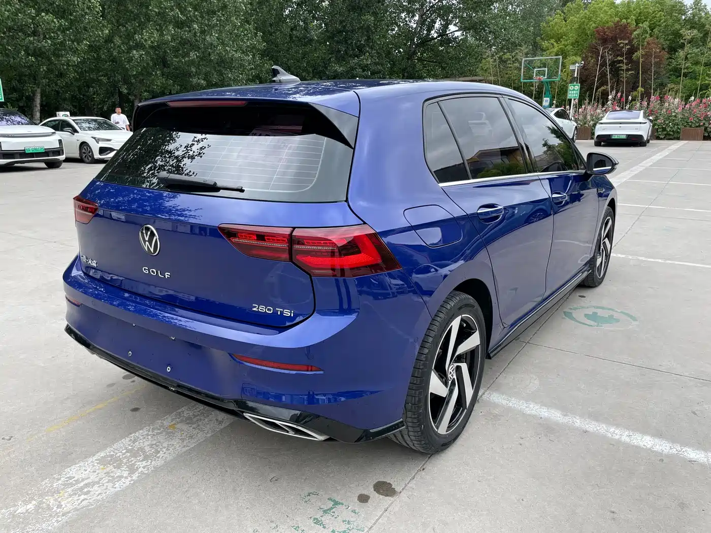 Volkswagen Golf 2023 280TSI DSG R-Line Lite фото 5