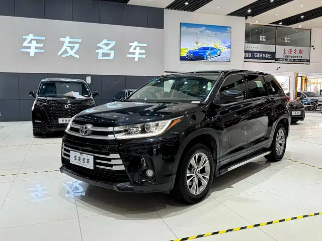TOYOTA HIGHLANDER