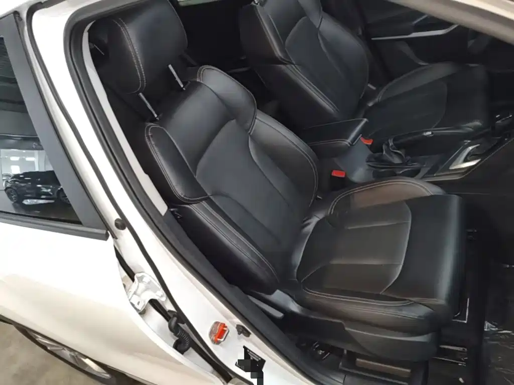 Changan CS15 2023 2021 1.5L Automatic Progressive