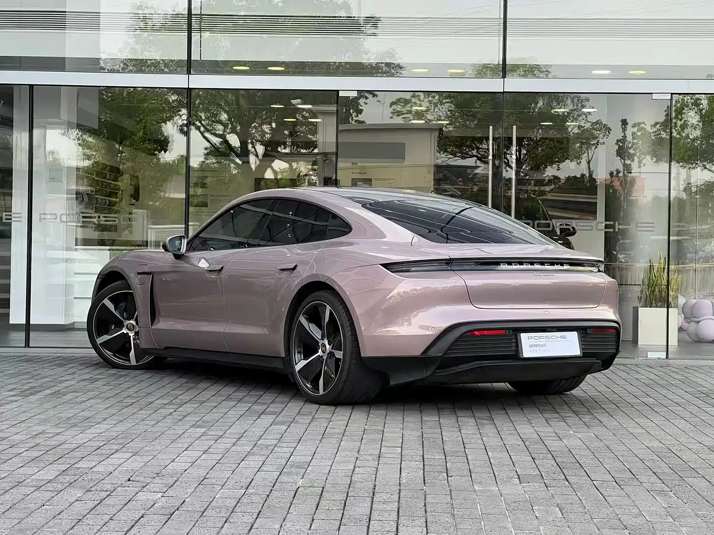 Porsche Taycan 2020 Taycan фото 3