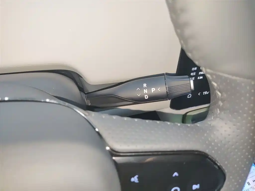 Voyah Auto Voyah Zhiyin 2024 Ultra Long Range Intelligent Edition фото 14