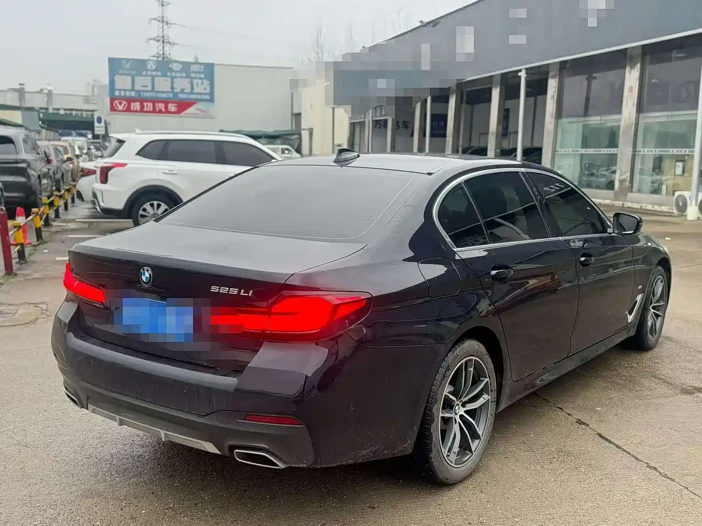BMW 5 SERIES