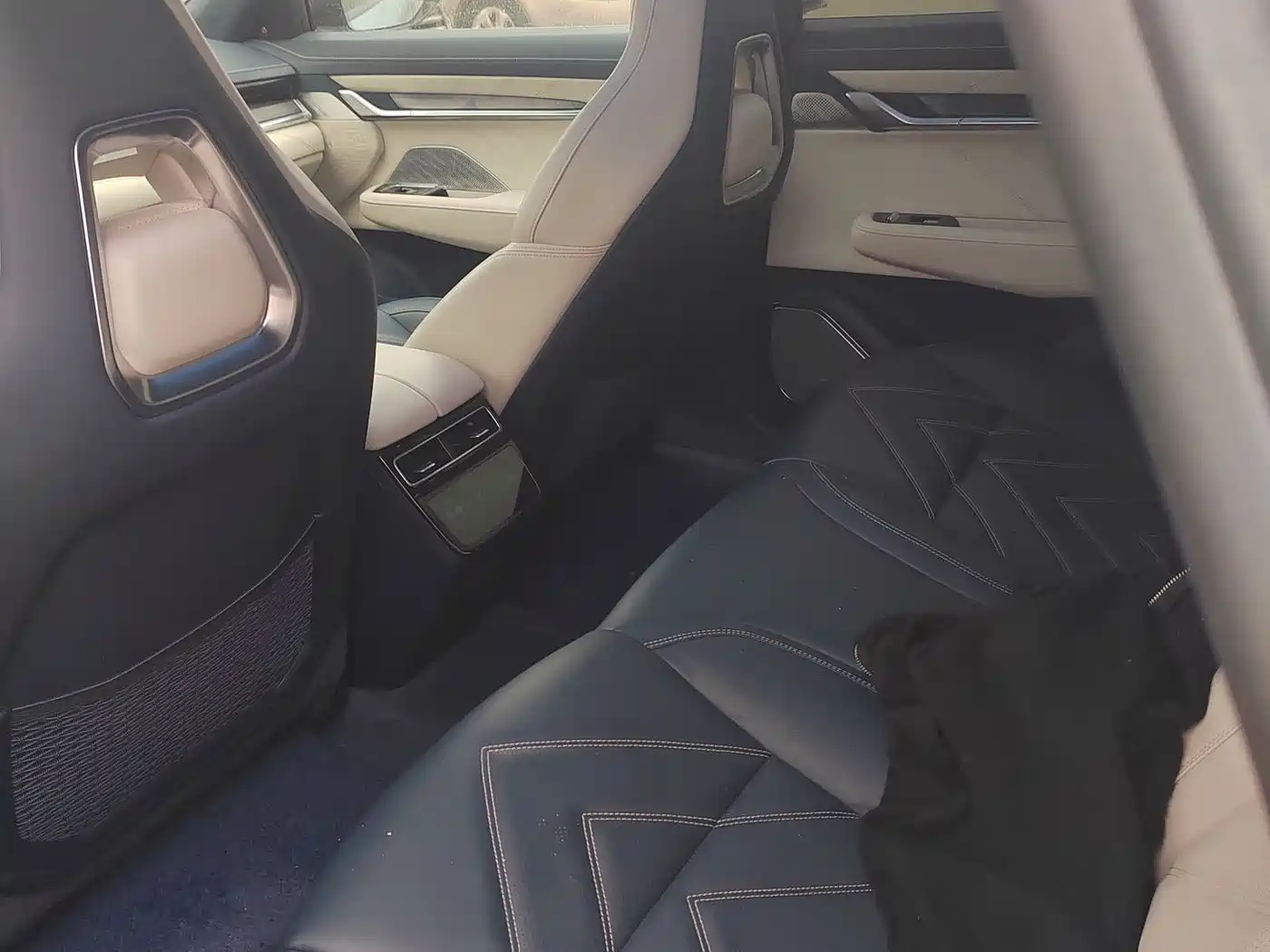 ZEEKR EXTREME KRYPTON 001