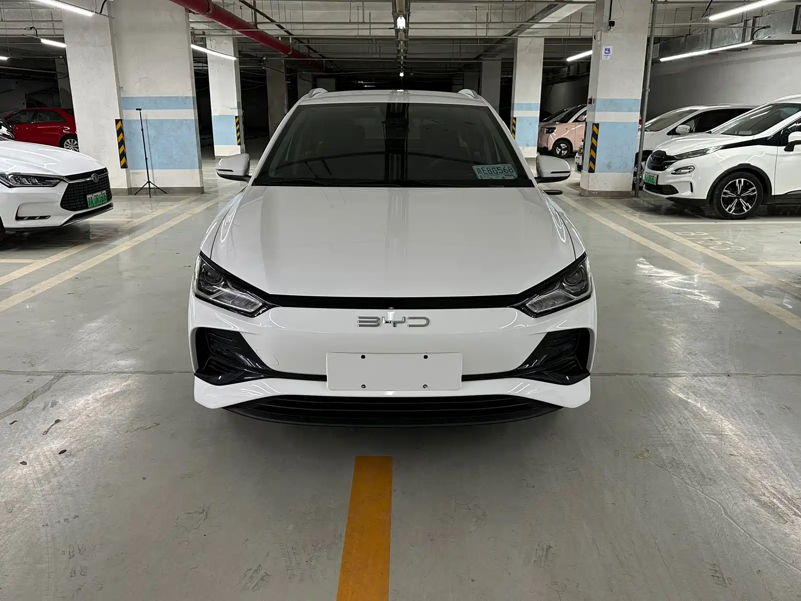 Фото 2 - BYD e2