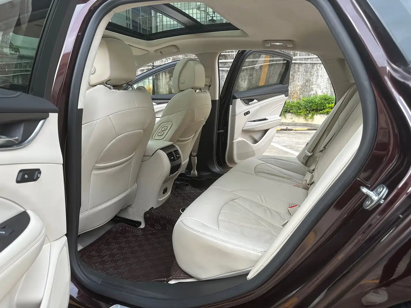 BUICK LACROSSE