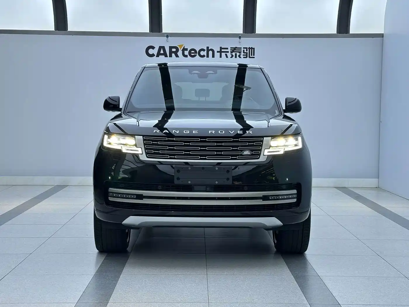 Land Rover Range Rover 2025 2025 3.0 L6 360PS Golden Age Edition