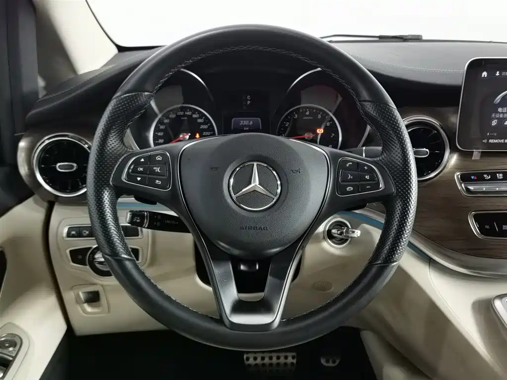 Mercedes-Benz V-Class 2022 V 260 L Long Wheelbase Luxury Edition фото 11
