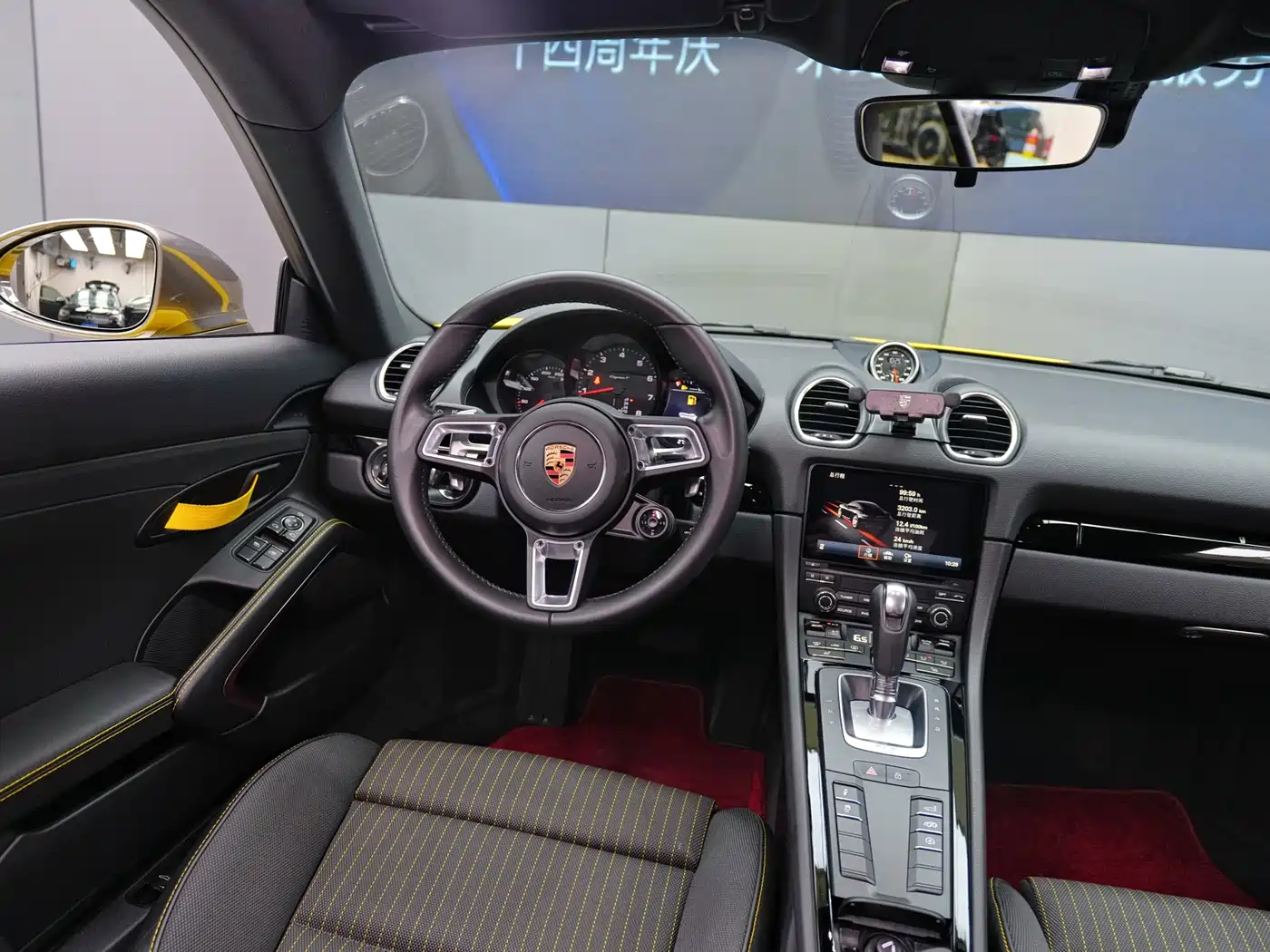 Porsche 718 2019 Cayman T 2.0T фото 11