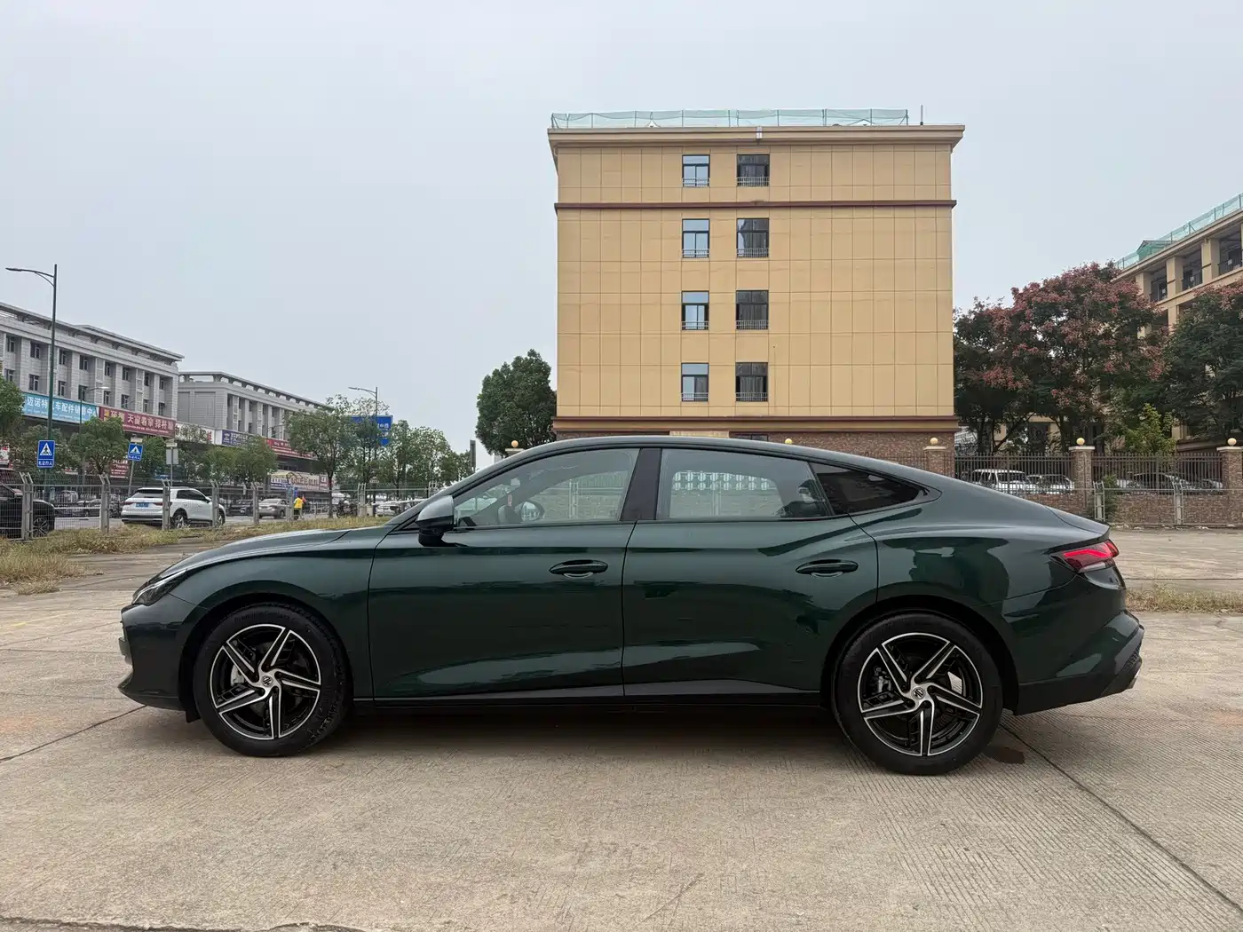 MG MG7 2026 2025 1.5T 300 DCT Luxury Edition