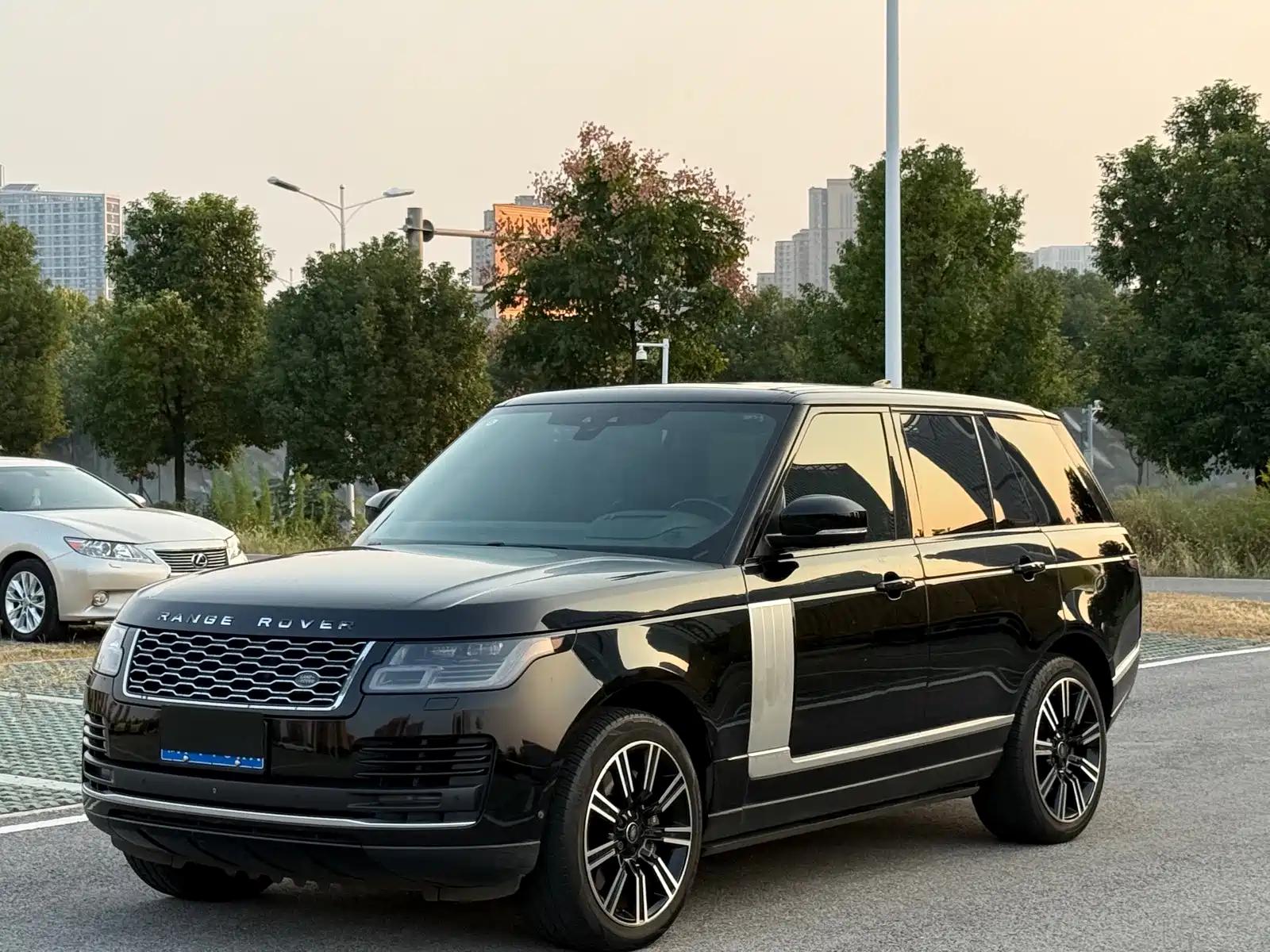 Фото 2 - Land Rover Range Rover