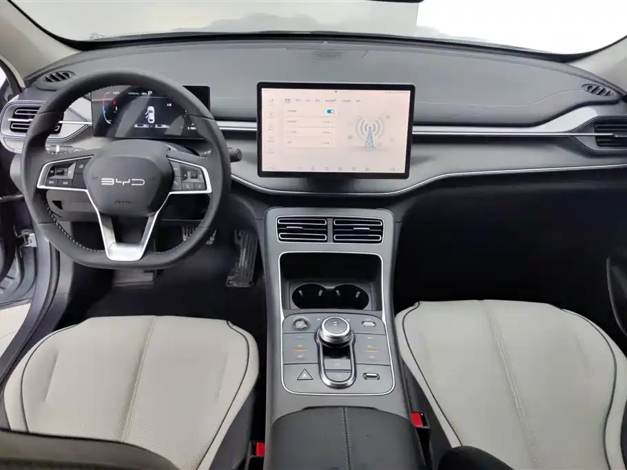 BYD Destroyer 05 2024 2023 Champion Edition DM-i 55KM Luxury