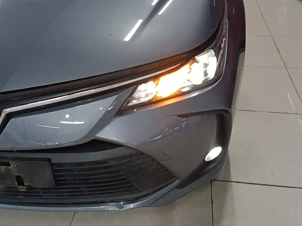 Toyota Corolla 2022 Hybrid 1.8L E-CVT Pioneer Edition фото 24