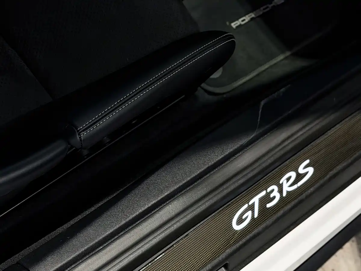 Porsche 911 2018 GT3 RS 4.0L фото 18