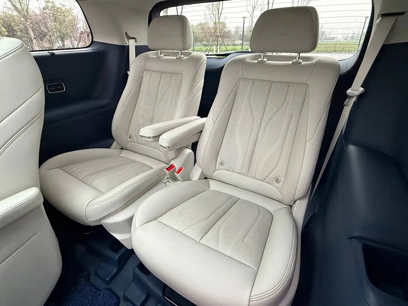 BUICK GL8 NEW ENERGY