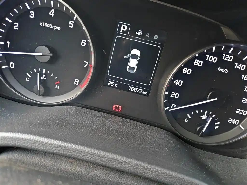 Hyundai Elantra 2016 Model 1.6L Automatic Smart Elite фото 5