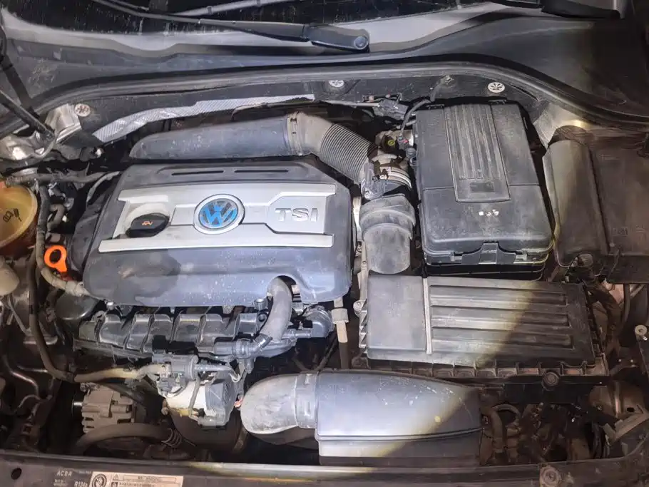 صورة 10 - Volkswagen Passat