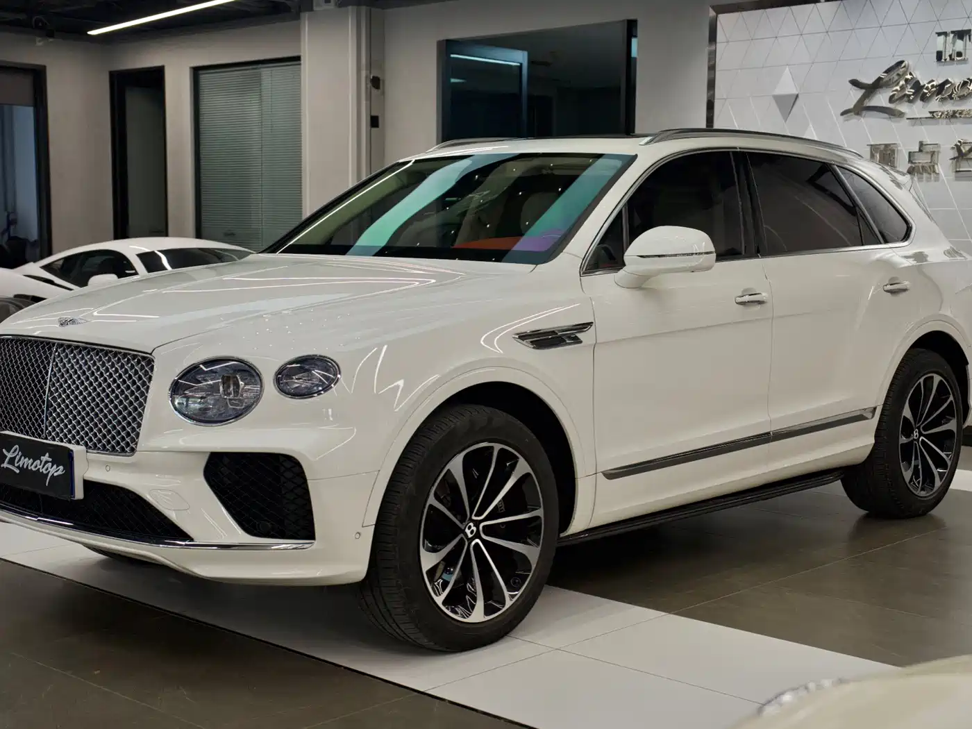 Bentley Bentayga 2024 2024 4.0T V8