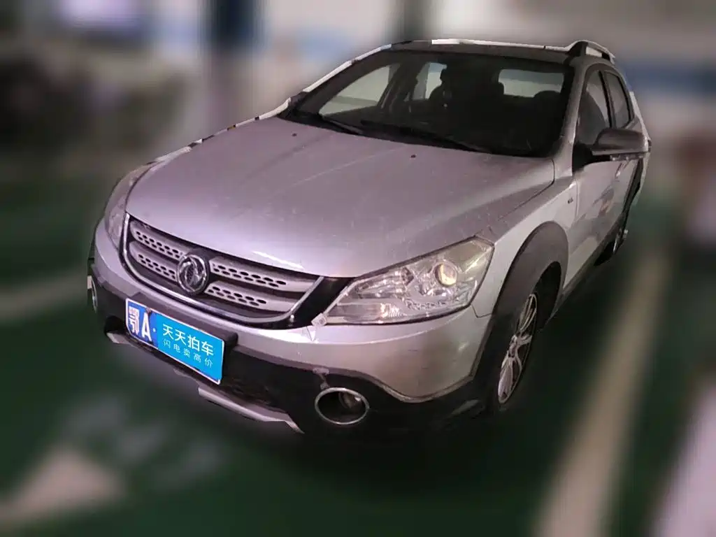 Dongfeng Aeolus Dongfeng Fengshen H30 2014 — пригон из Китая