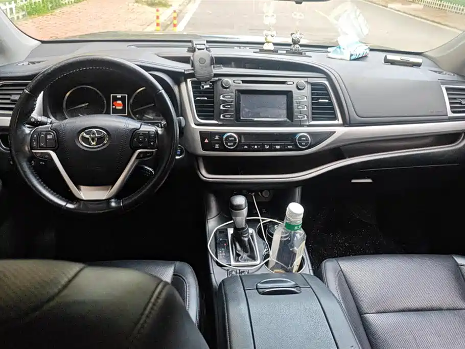 Toyota Highlander 2018 2.0T 4WD Elite 7-seater (China V) фото 12