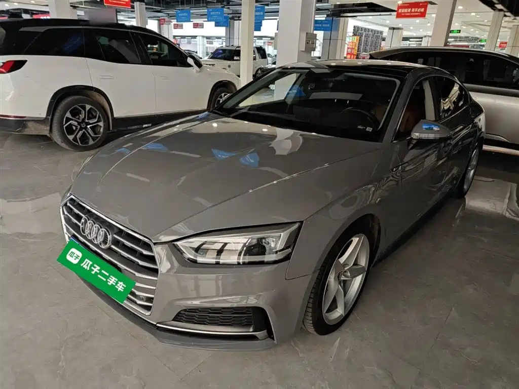 Audi A5 (Import) 2019 Sportback 40 TFSI Fashion фото 2