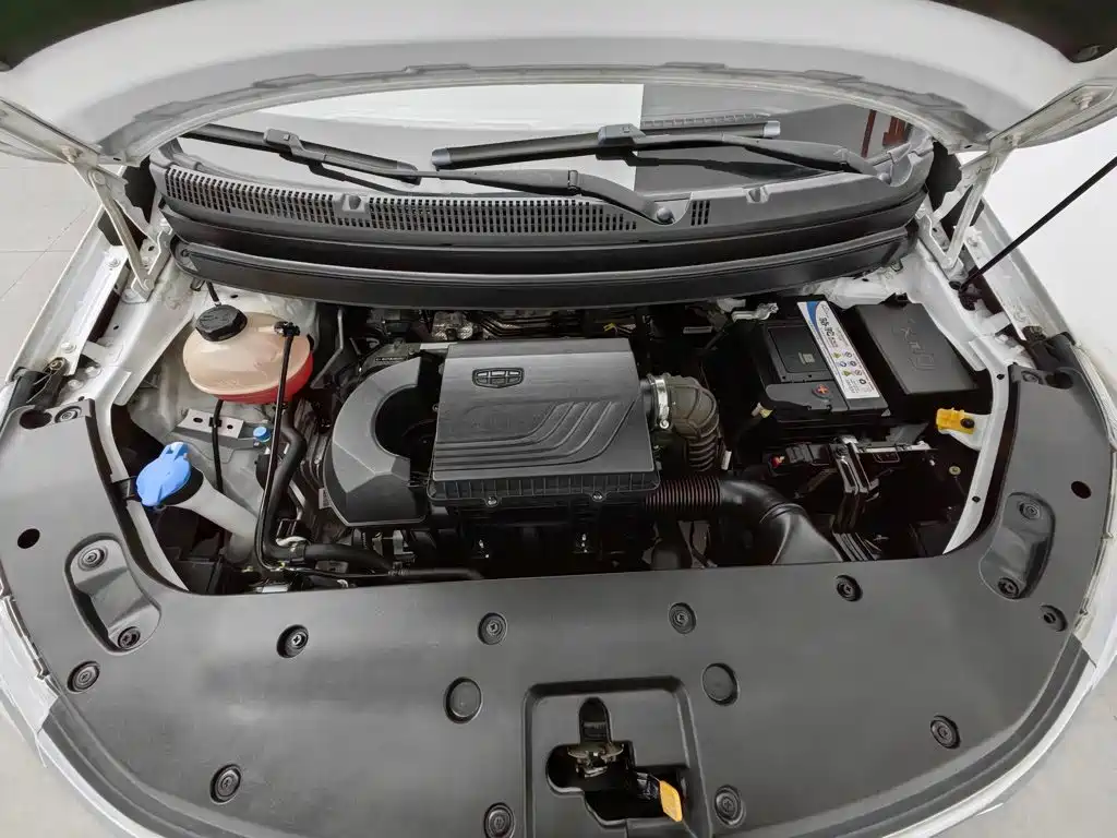 Photo 6 - Geely Vision X3