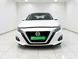 Photo 2 - Nissan Teana