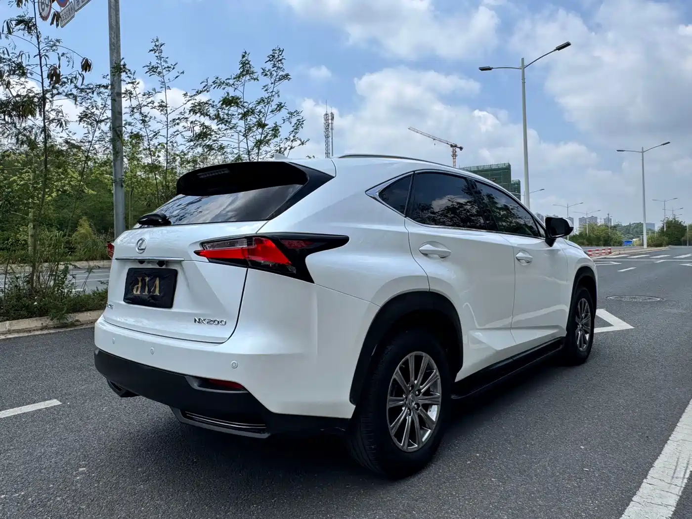 Lexus NX 2016 200 AWD F Sport фото 14