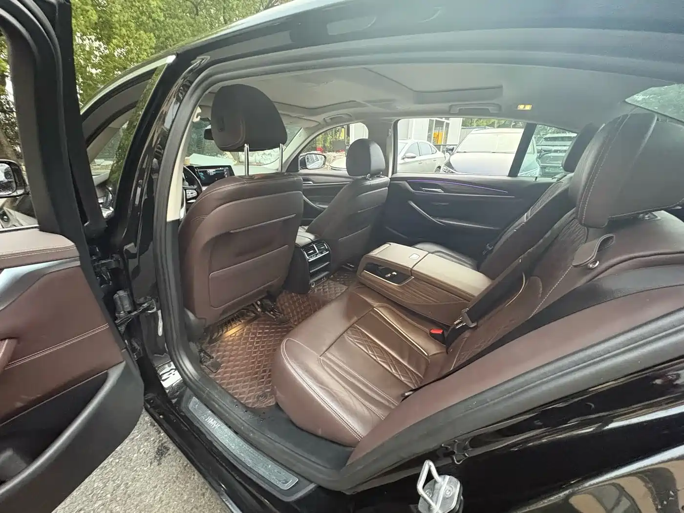 BMW 5 Series New Energy 2020 530Le Range Upgrade Luxury Package фото 4