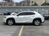 Photo 2 - Lexus UX