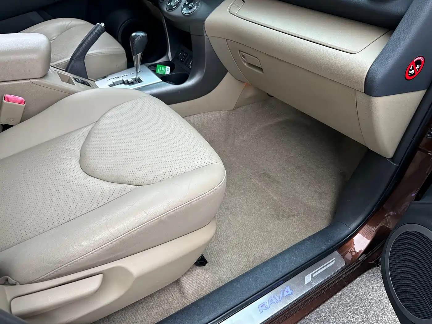 Toyota RAV4 Rongfang 2013 Special Edition 2.4L Auto AWD Prestige фото 22