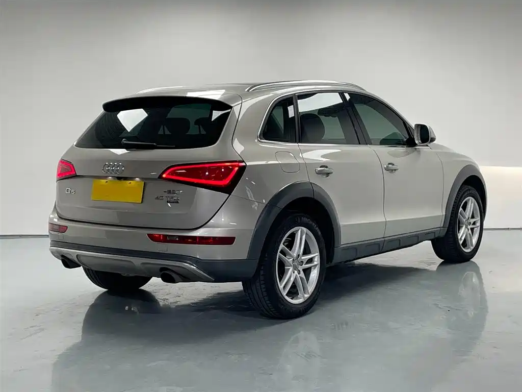 Audi Q5 2017 Plus 40 TFSI Technology фото 3