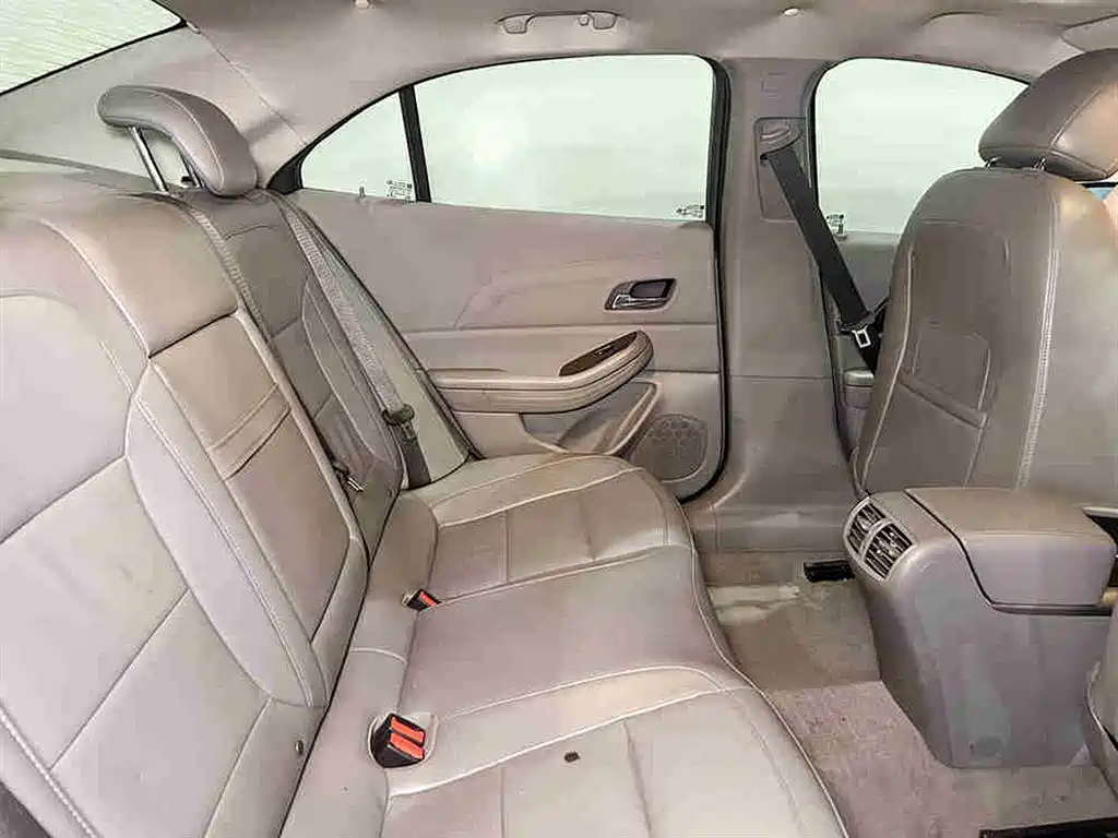 Chevrolet Malibu 2014 2.0L Automatic Luxury фото 7