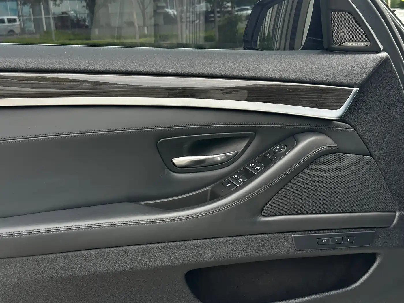 BMW 5 Series 2014 525Li Luxury Design Package фото 10