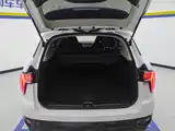 Фото 4 - Lynk & Co 01