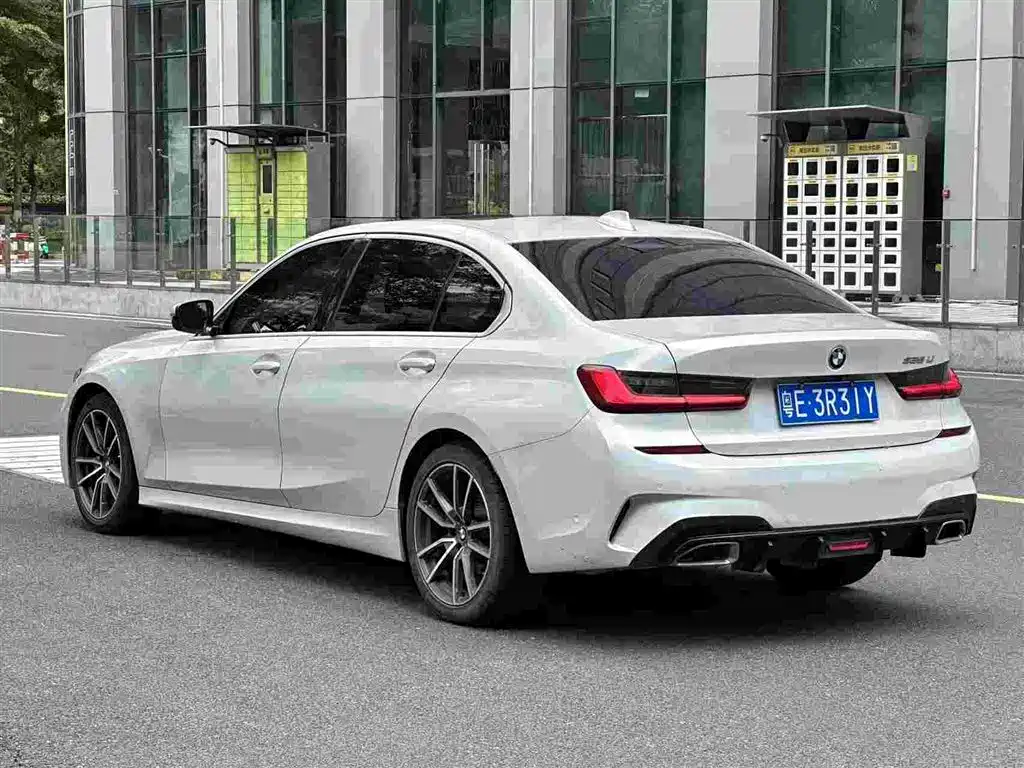 Фото 4 - BMW 3 Series