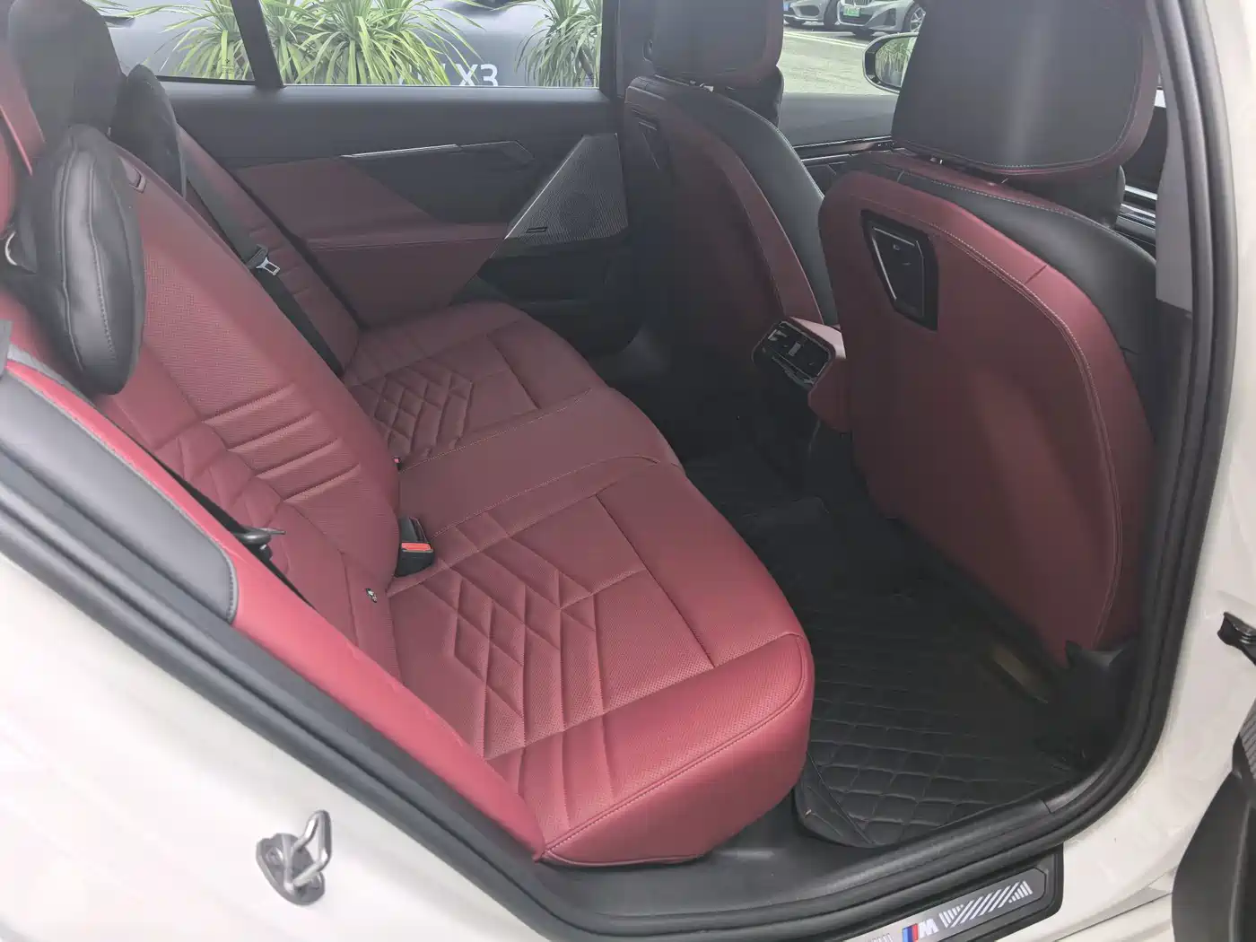BMW i5 2024 2024 eDrive 35L Premium Model M Sport Package