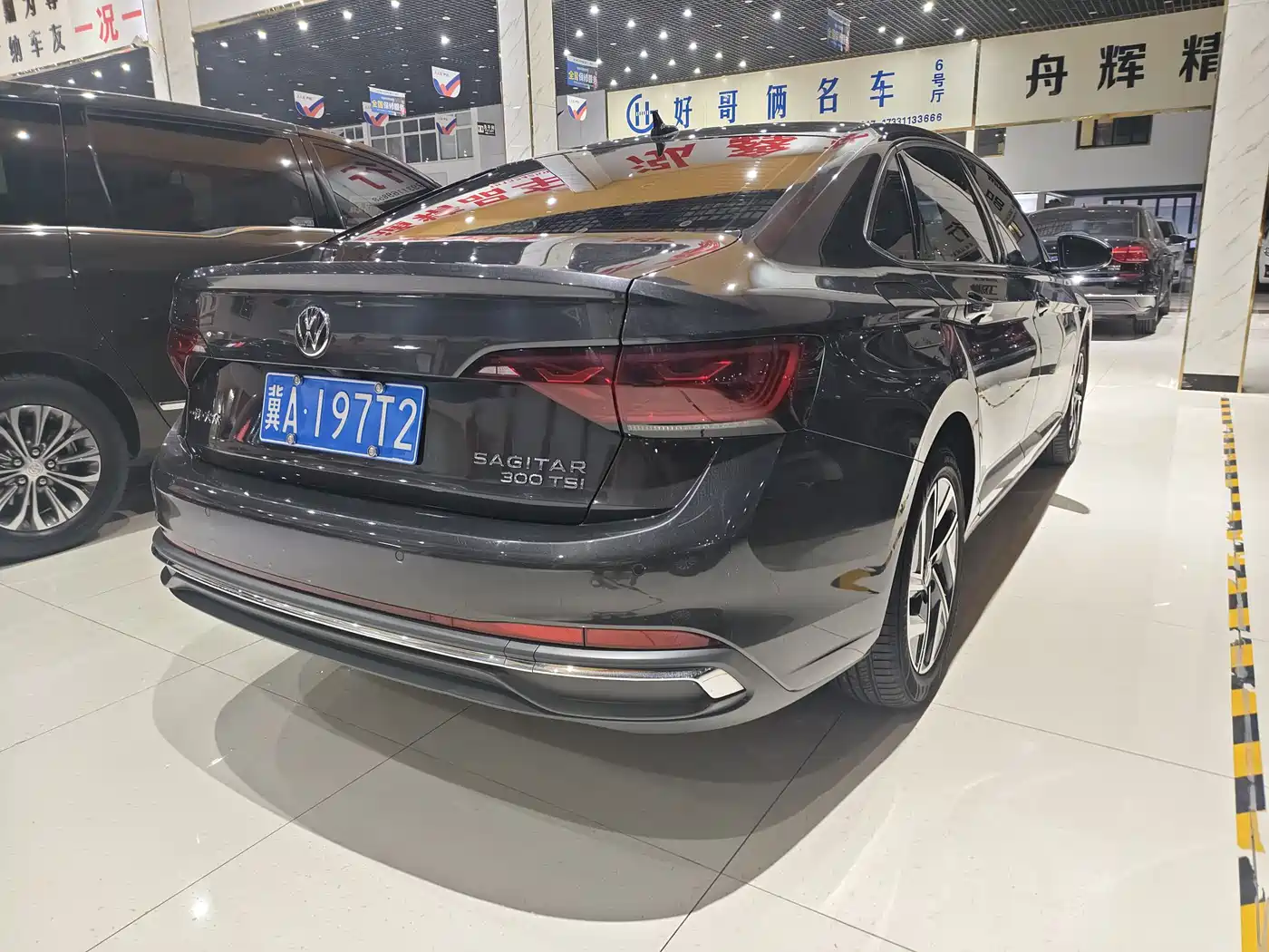 VOLKSWAGEN SAGITAR