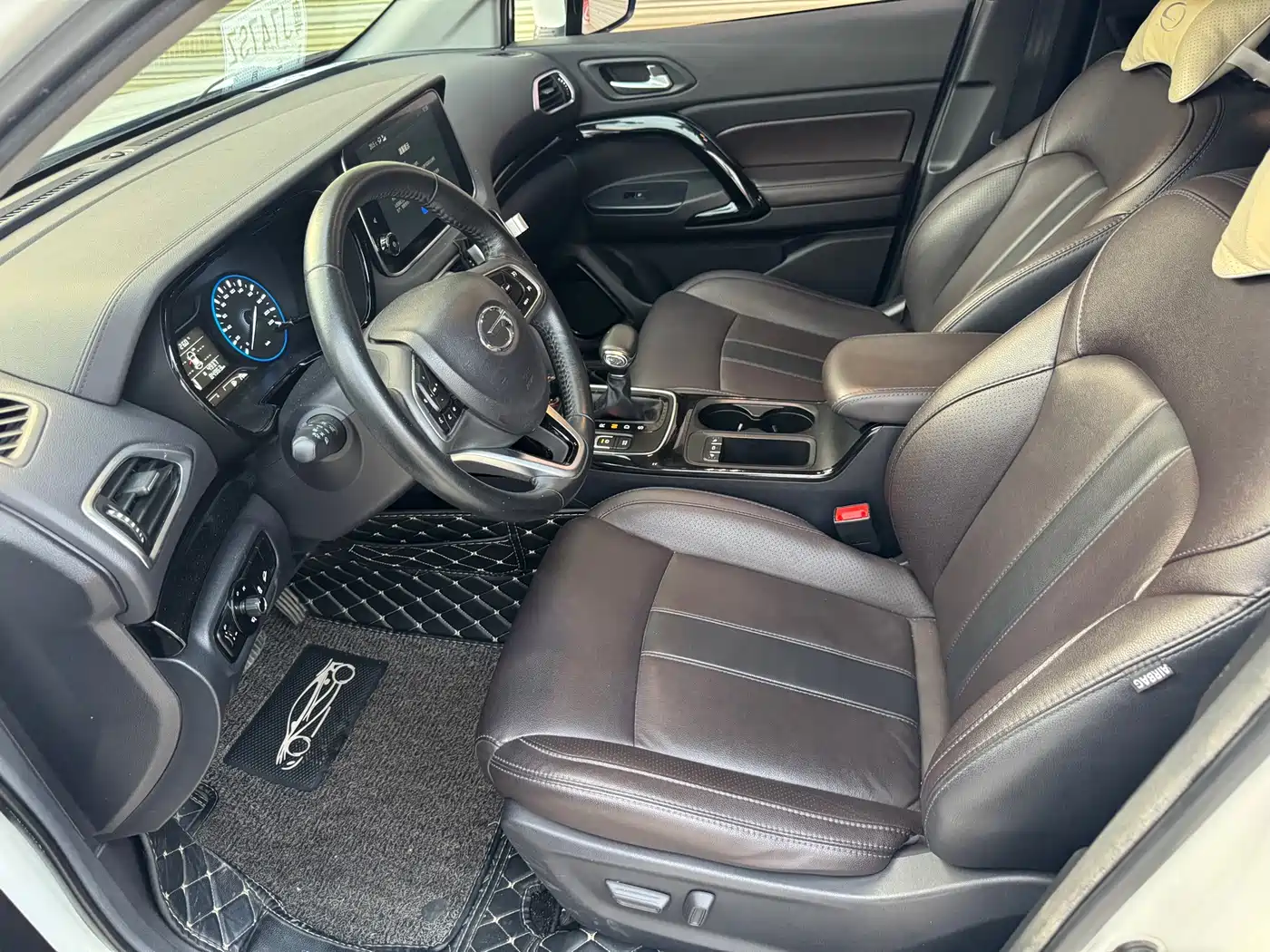 صورة 10 - GAC Trumpchi GS4