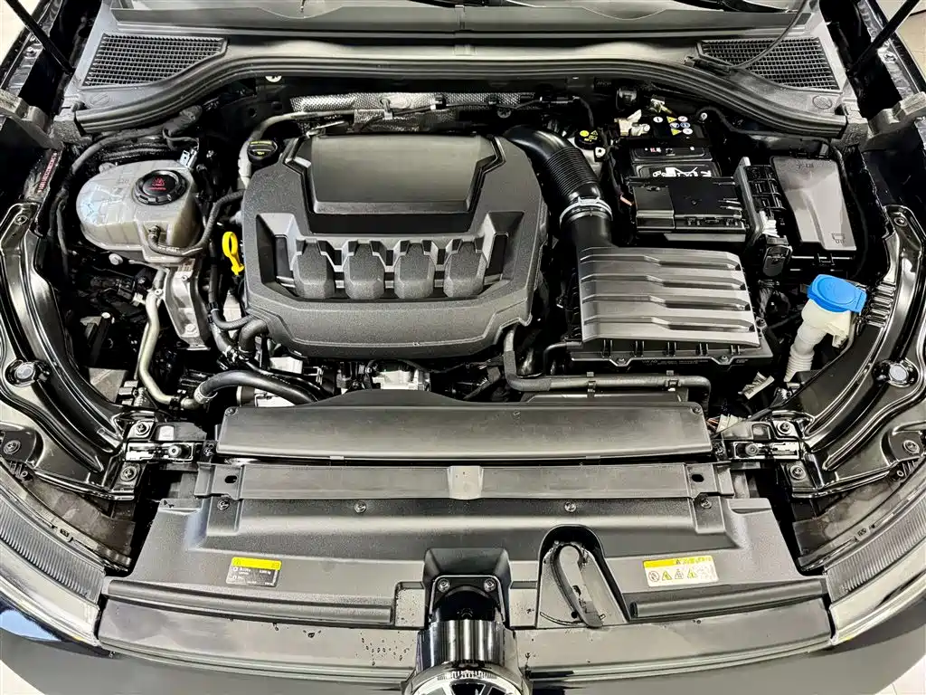 Volkswagen Passat 2025 Pro 380TSI Dragon Glory Edition фото 11
