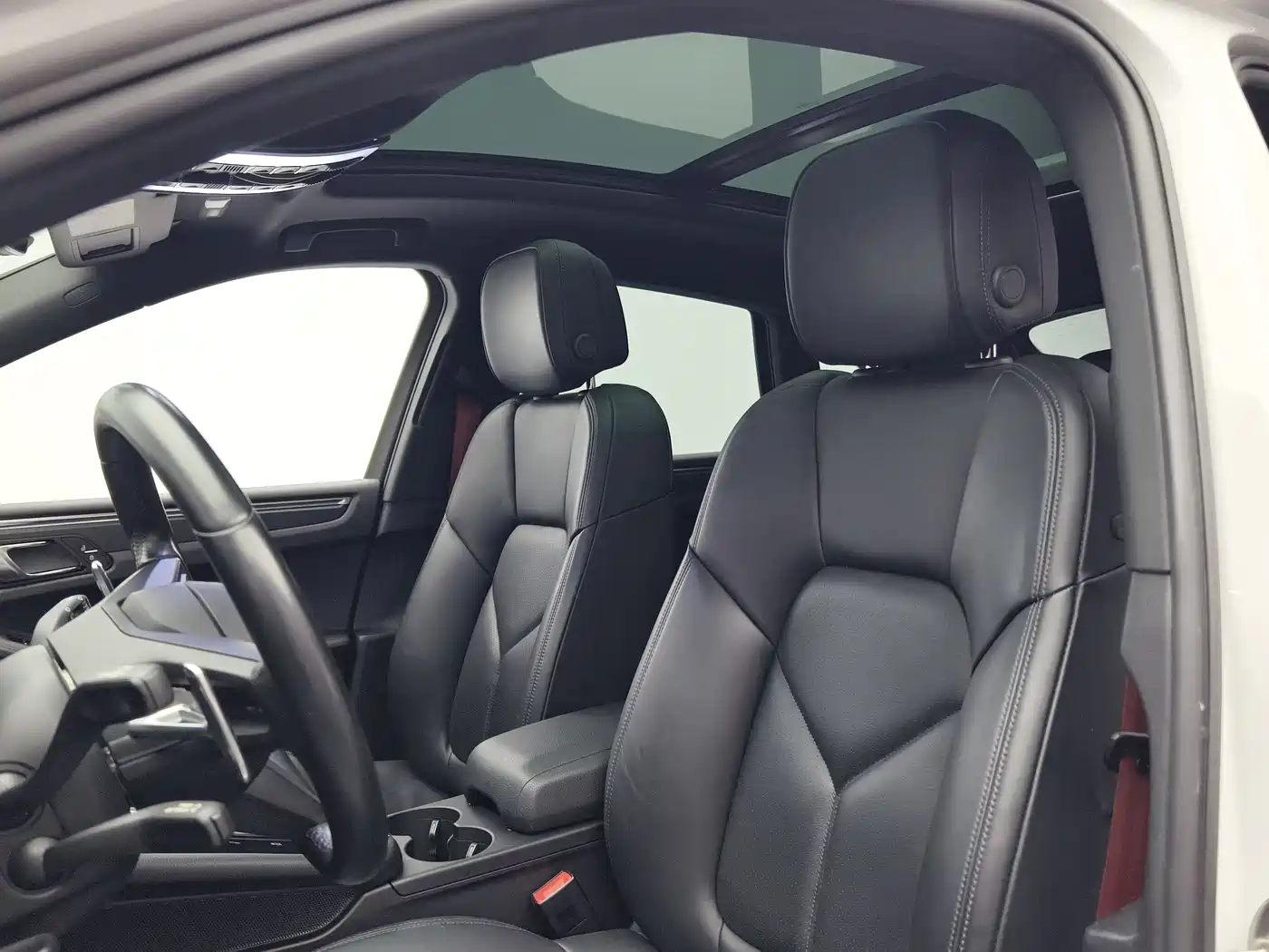 Porsche Macan 2023 Macan 2.0T фото 12