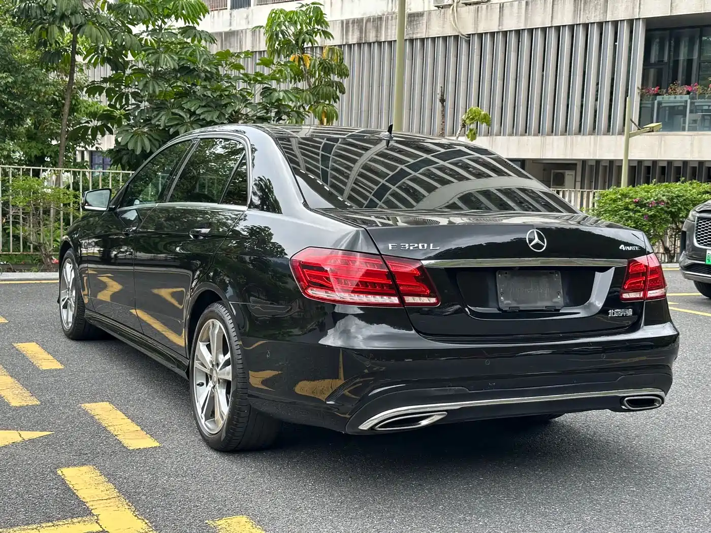 Mercedes-Benz E-Class 2015 E 320 L 4MATIC фото 12