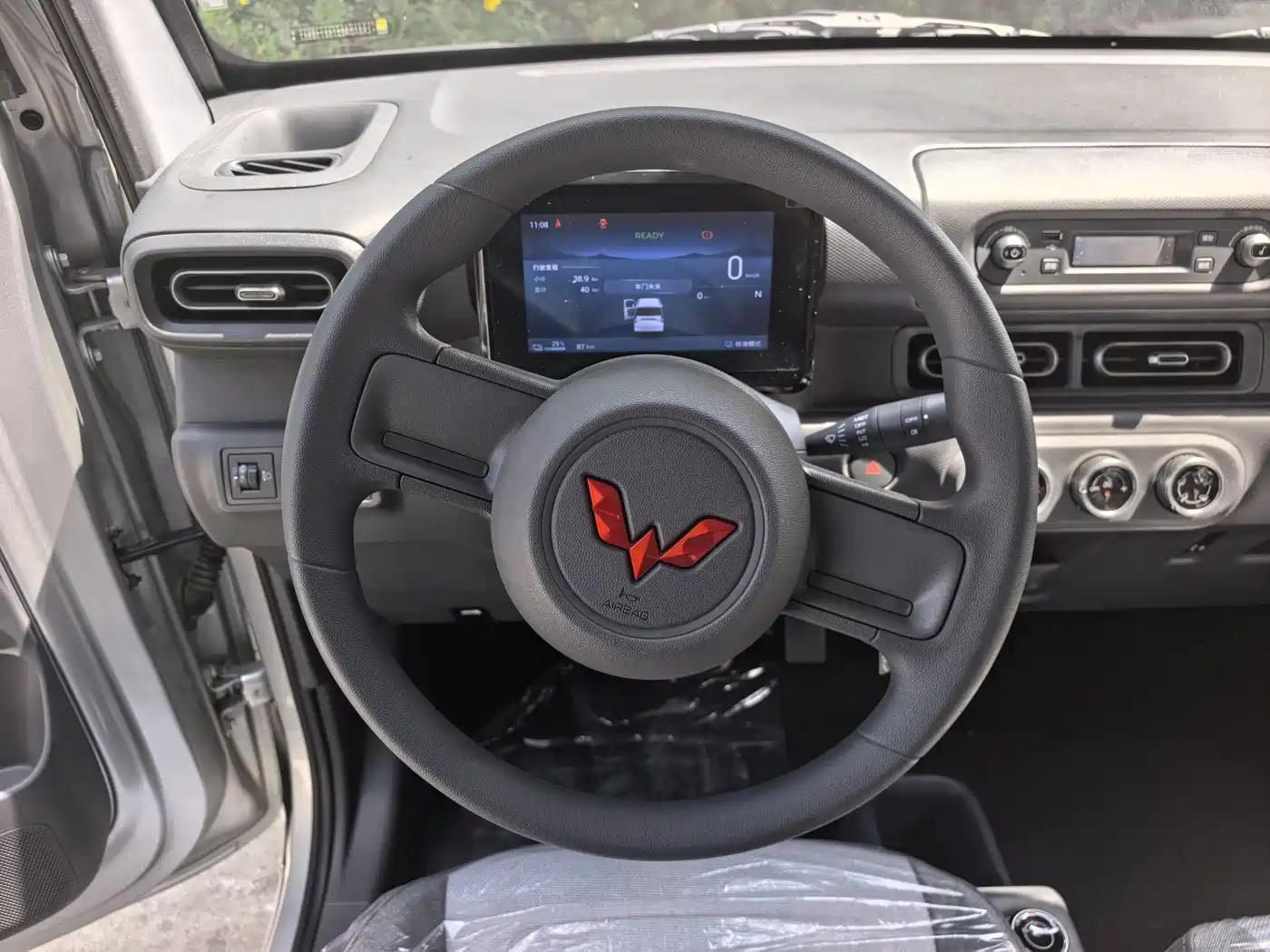 Wuling Motors Wuling Zhiguang NEV 2026 2025 Model 305km Base Version