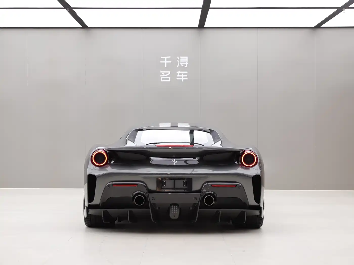 Ferrari 488 2018 488 Pista фото 17