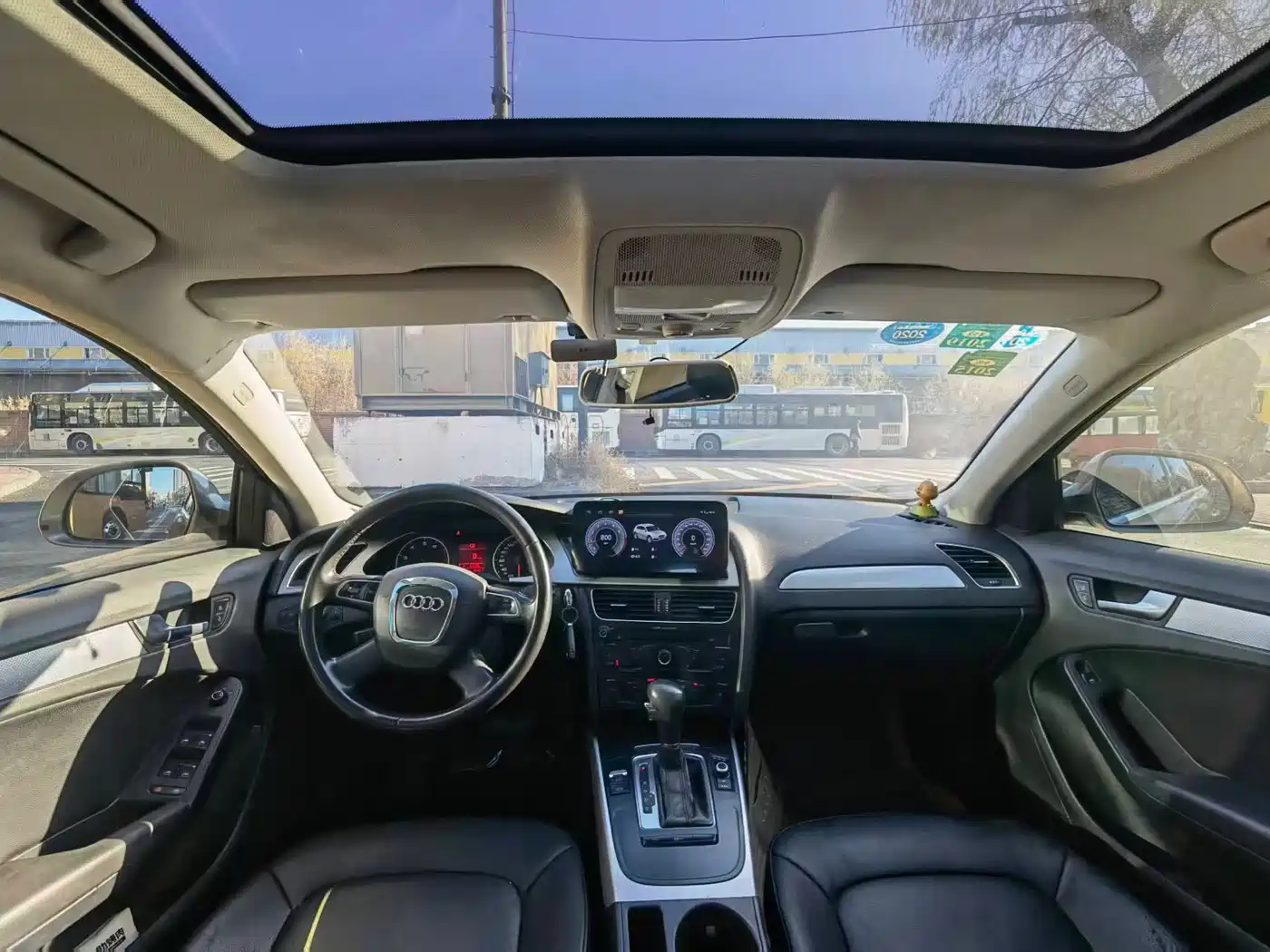 Audi A4L 2012 2.0 TFSI Auto Standard фото 7