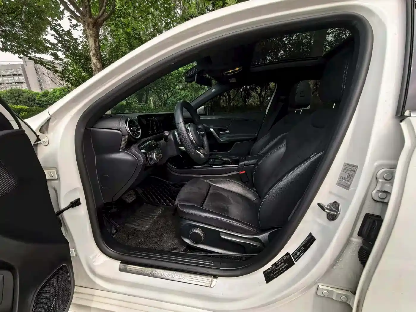 Mercedes-Benz A-Class 2019 A 180 L Sport Sedan фото 7