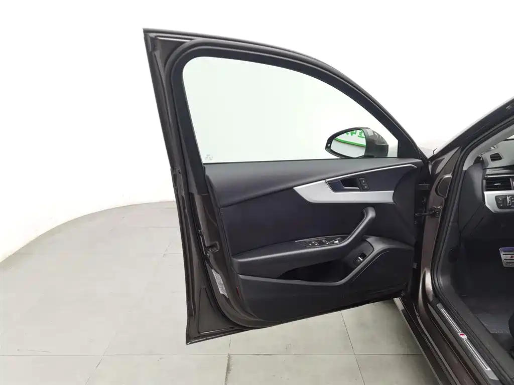 Audi A4L 2019 40 TFSI Fashion (China V) фото 8