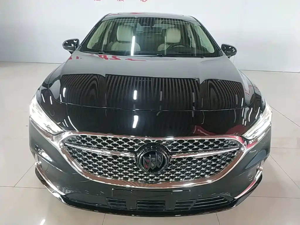 Photo 3 - Buick LaCrosse