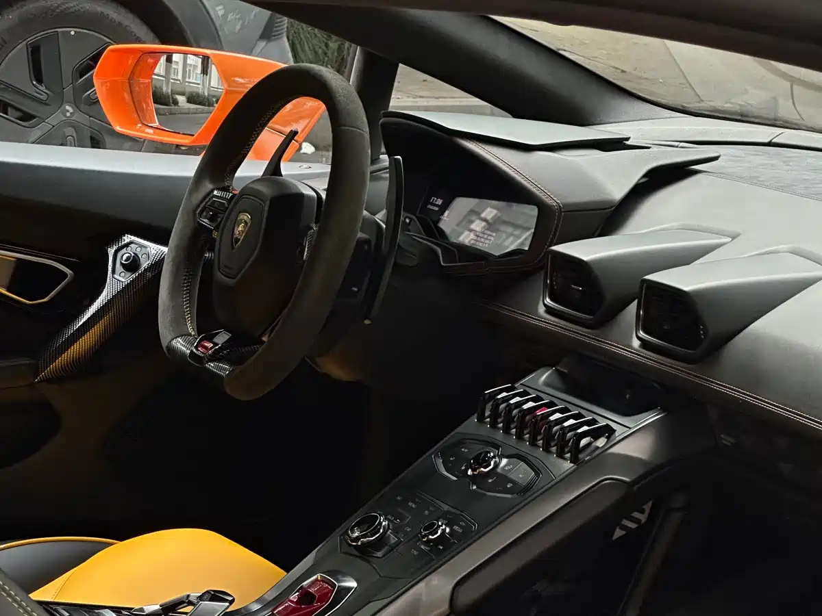 Lamborghini Huracán 2014 LP 610-4 фото 17